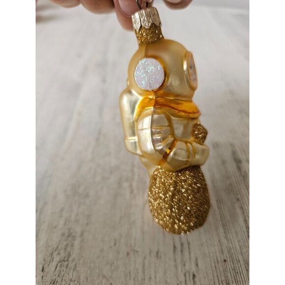 Patricia breen Gold astronaut diver ornament vintage Xmas tree - Picture 2 of 10